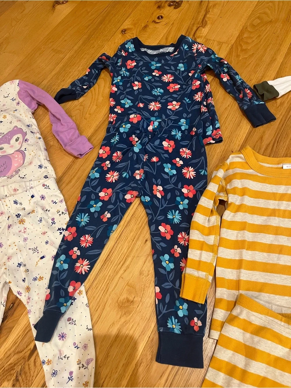 2T Girls Long Sleeve Pajama Lot